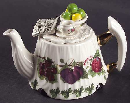 Pomona Mini Figural Teapot & Lid by Portmeirion