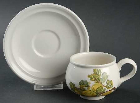 Pomona Romantic Footed Cup & Saucer Set