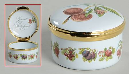 Pomona 1.5" Round Enamel Box W/Hinged Lid