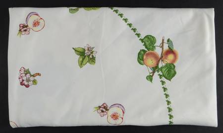Pomona 70" Round Tablecloth