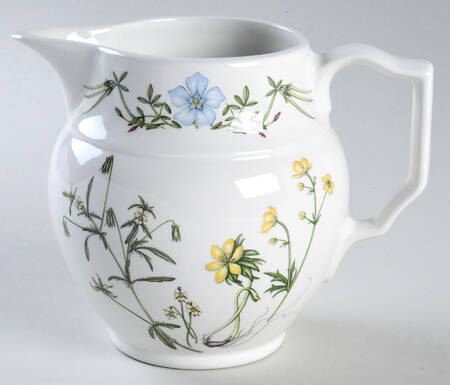 The Queen's Hidden Garden 16 Oz Jug