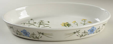 The Queen's Hidden Garden 14" Oval Baker