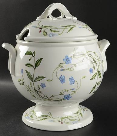 The Queen's Hidden Garden Tureen &  Lid