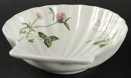 The Queen's Hidden Garden Shell Shaped Dish