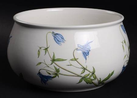 The Queen's Hidden Garden 7" Round Vegetable Bowl