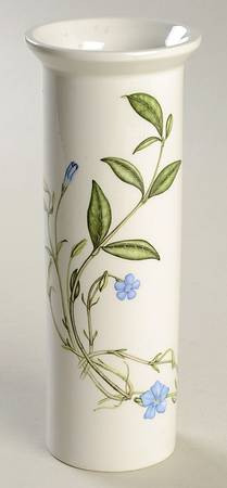 The Queen's Hidden Garden 6" Serif Vase