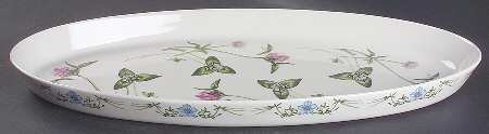 The Queen's Hidden Garden 18" Oval Baker