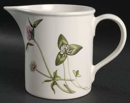 The Queen's Hidden Garden 32 Oz Jug