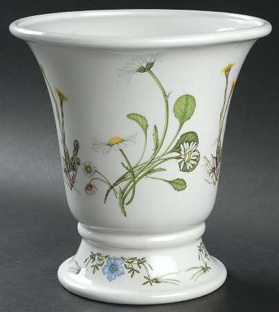 The Queen's Hidden Garden 8" Cachepot/Vase