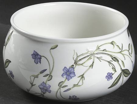 The Queen's Hidden Garden 7" Round Vegetable Bowl