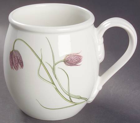 The Queen's Hidden Garden Delft Mug (Barrel Shape)