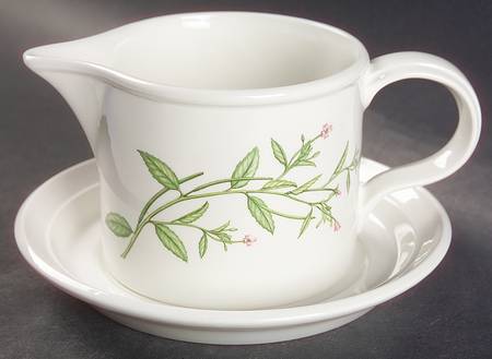 Gravy Boat & Underplate