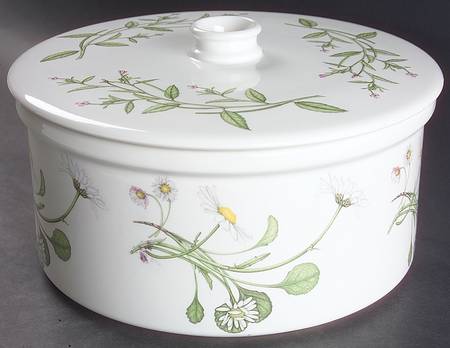 The Queen's Hidden Garden Lid for 4 Quart Round Casserole