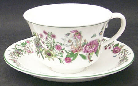 Summer Garland Flat Cup & Saucer Set