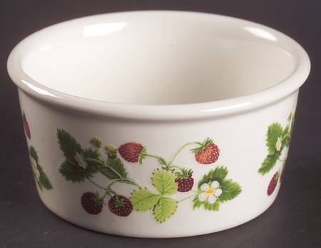 Summer Strawberries Ramekin