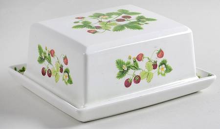 Summer Strawberries Rectangular Covered Butter