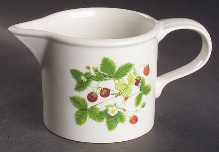 Summer Strawberries Creamer