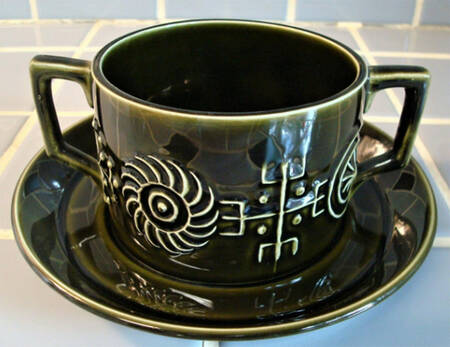 Totem Olive Green Flat Cream Soup Bowl & Saucer Set