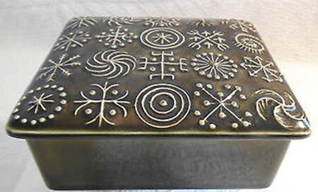 Totem Olive Green Square Box & Lid