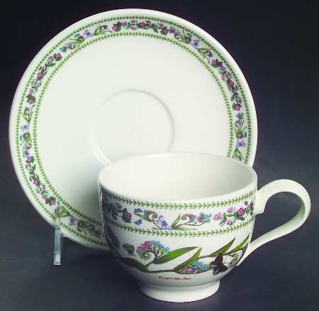 Variations Traditional Footed Cup & Saucer Set