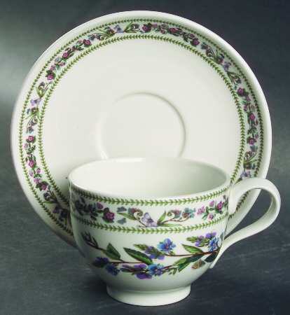 Variations Traditional Footed Cup & Saucer Set