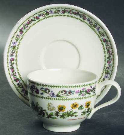 Variations Traditional Footed Cup & Saucer Set