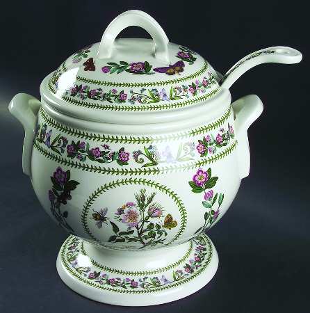Variations Tureen & Lid w/Ladle