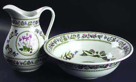 Variations Pitcher 56oz & Basin 11" Set