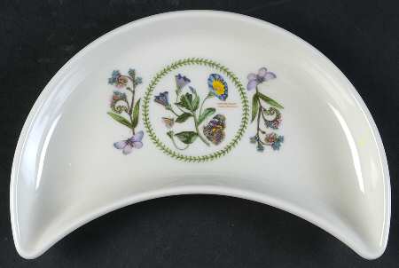 Variations Crescent Salad Plate
