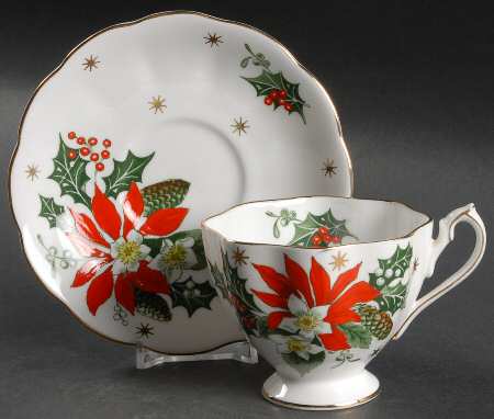 Noel Footed Cup & Saucer Set