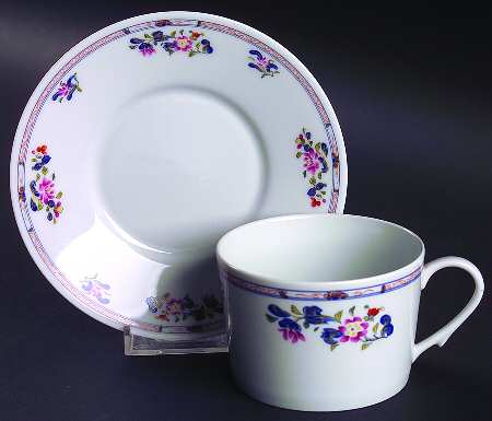 Chen Yang (White Background) Flat Cup & Saucer Set