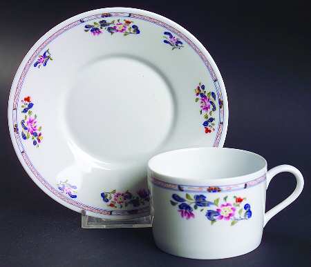 Chen Yang (White Background) Flat Cup & Saucer Set