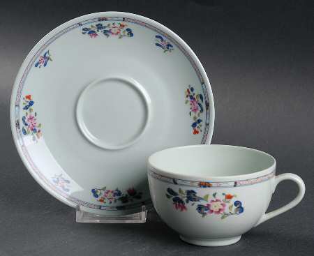 Chen Yang (Gray Background) Footed Cup & Saucer Set
