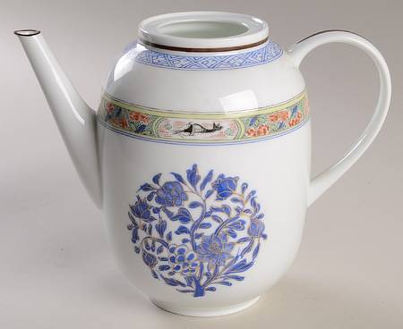 Kan Sou (White Background) Coffee Pot No Lid