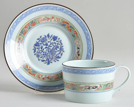 Kan Sou (Celadon Background) Flat Cup & Saucer Set