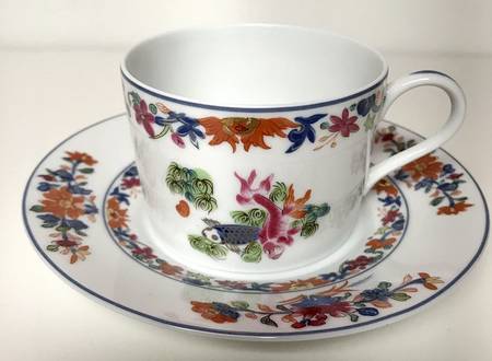 Kiang She (White Background) Flat Cup & Saucer Set