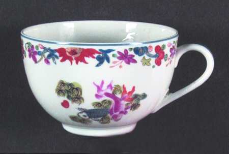 Kiang She (White Background) Flat Cup