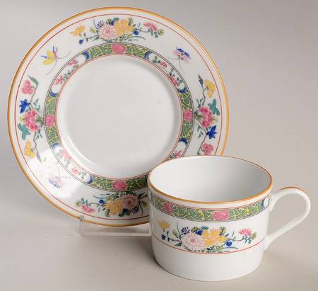 Tung Hai Flat Cup & Saucer Set