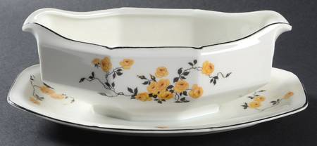 PUN23 Gravy Boat with Attached Underplate