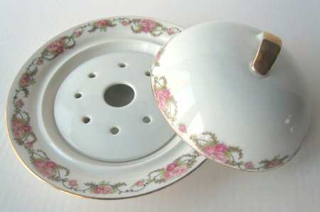 1820 Round Covered Butter