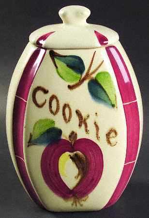 Apple Cookie Jar & Lid
