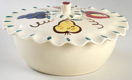 Fruit 1 Qt Round Covered Casserole