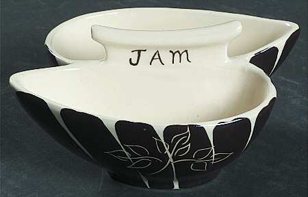 Intaglio Brown Open Jam Dish