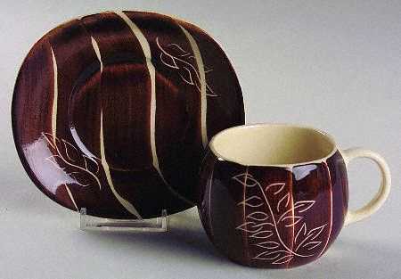 Intaglio Brown Flat Cup & Saucer Set