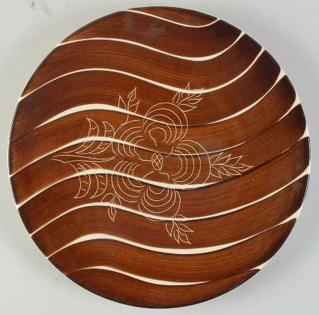Intaglio Brown 11" Chop Plate (Round Platter)