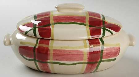Normandy Plaid Oval Covered Vegetable