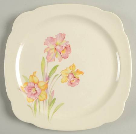 Jonquil (Scalloped, No Trim) Square Luncheon Plate
