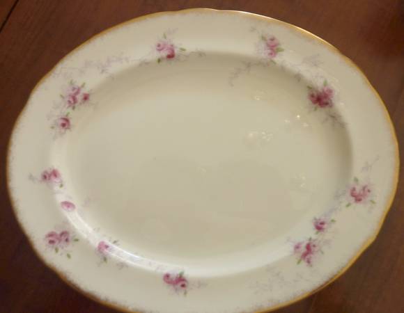 X2259 12" Oval Serving Platter