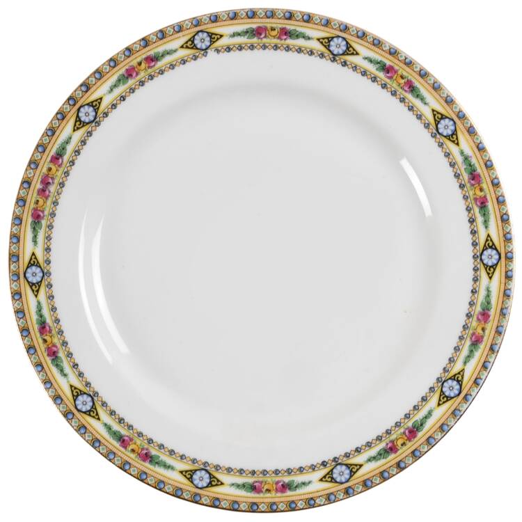 POY114 Luncheon Plate
