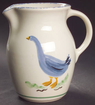 Sunnydale 32 Oz Pitcher by Pfaltzgraff